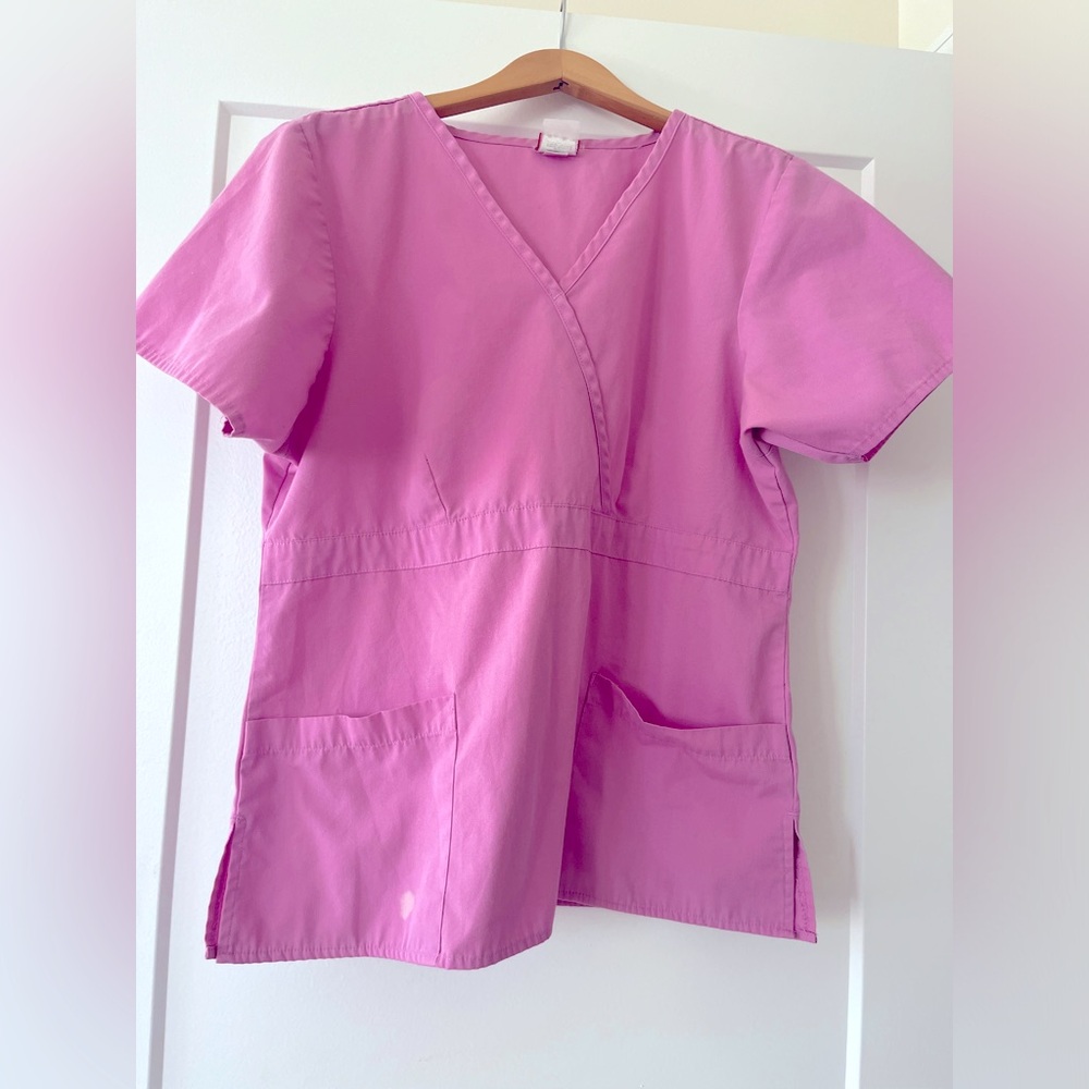 Scrub top